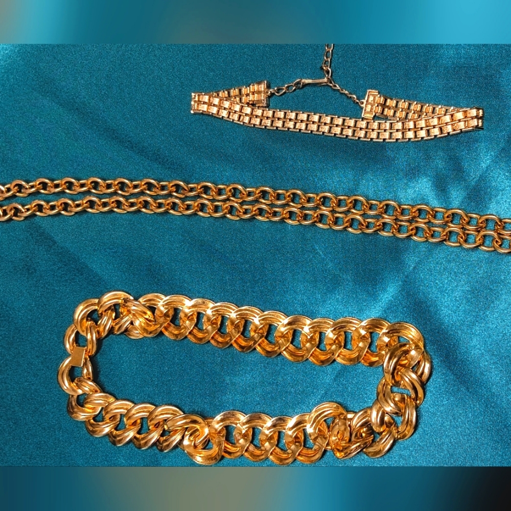 Vintage lot 3 Necklaces gold tone one signed Monet